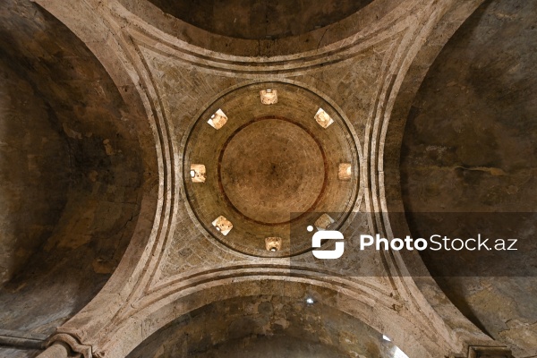 Diplomatik korpusun nümayəndələri Kəlbəcər rayonundakı Xudavəng monastır kompleksi ilə tanış olublar