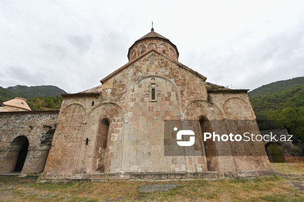 Diplomatik korpusun nümayəndələri Kəlbəcər rayonundakı Xudavəng monastır kompleksi ilə tanış olublar