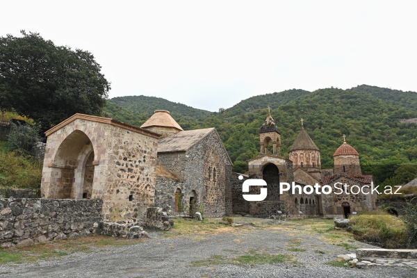 Diplomatik korpusun nümayəndələri Kəlbəcər rayonundakı Xudavəng monastır kompleksi ilə tanış olublar