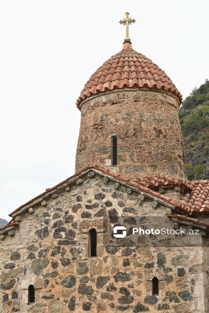 Diplomatik korpusun nümayəndələri Kəlbəcər rayonundakı Xudavəng monastır kompleksi ilə tanış olublar