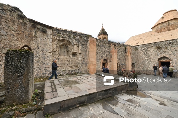 Diplomatik korpusun nümayəndələri Kəlbəcər rayonundakı Xudavəng monastır kompleksi ilə tanış olublar