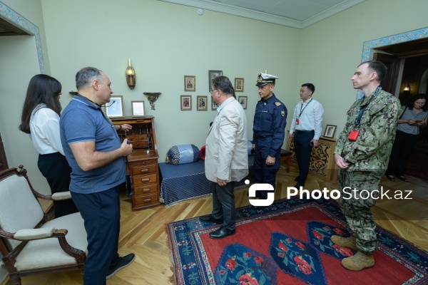 Diplomatlar Şuşada Mehmandarovların malikanəsini ziyarət ediblər