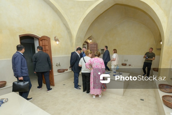 Diplomatlar Şuşadakı Qarabağ küçəsində olublar