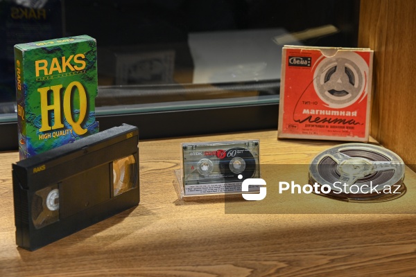 İnformasiya texnologiyalarına həsr olunmuş ekspozisiya guşəsi