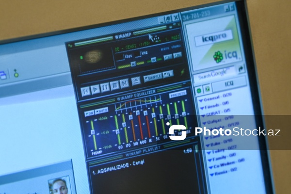 İnformasiya texnologiyalarına həsr olunmuş ekspozisiya guşəsi