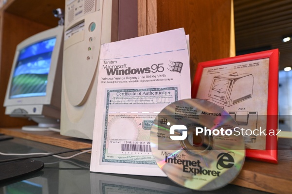 İnformasiya texnologiyalarına həsr olunmuş ekspozisiya guşəsi