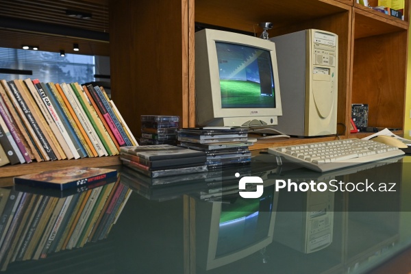 İnformasiya texnologiyalarına həsr olunmuş ekspozisiya guşəsi