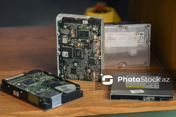 İnformasiya texnologiyalarına həsr olunmuş ekspozisiya guşəsi