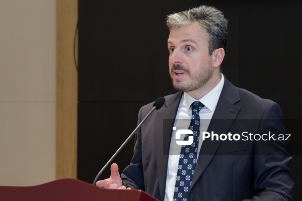 Hayrettin Kurt - "Dövlətin və təsərrüfat subyektlərinin mənafelərinin müdafiəsində auditin rolu" mövzusunda beynəlxalq konfransda