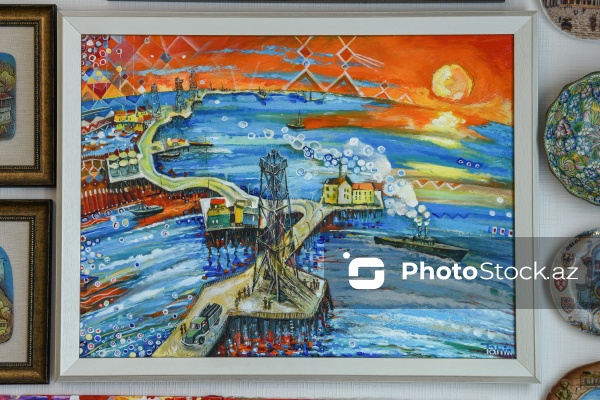 Doğulduğu Bakı şəhərindən ilham alan rəssam Tahir Şıxəliyev