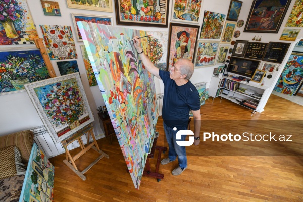Doğulduğu Bakı şəhərindən ilham alan rəssam Tahir Şıxəliyev