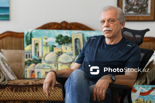 Doğulduğu Bakı şəhərindən ilham alan rəssam Tahir Şıxəliyev