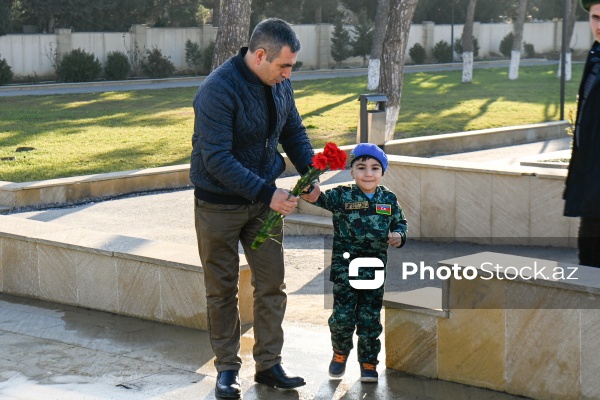 Milli Qəhrəman Polad Həşimovun xatirəsi İkinci Şəhidlər xiyabanında anılır