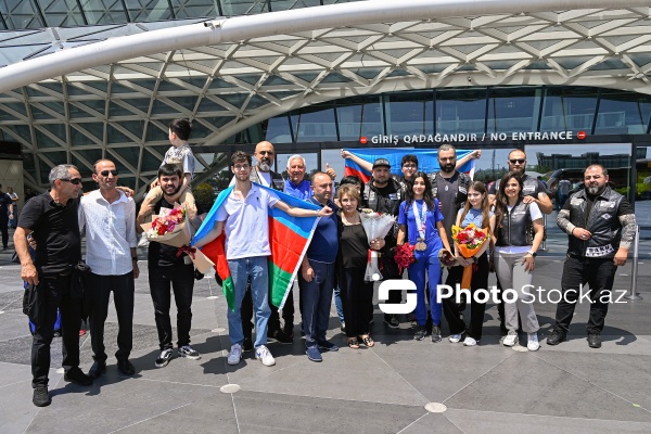 Dünya çempionatında 4 qızıl medal qazanan paraatletika üzrə milli komandamız Azərbaycana qayıtdı