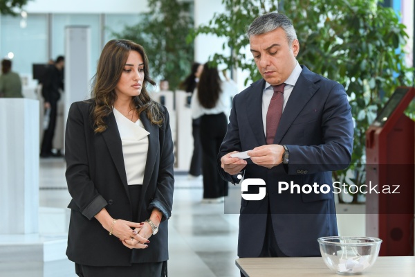 ƏƏSMN tərəfindən şəhid ailələrinə və müharibə əlillərinə 100 mənzil verilib