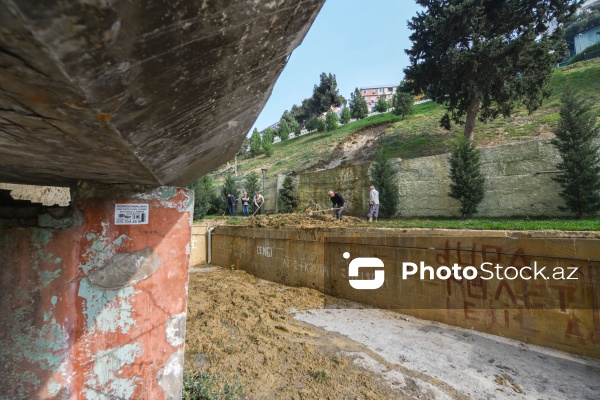 Əhmədli qəsəbəsində baş verən torpaq sürüşməsi