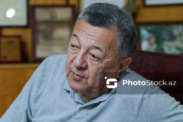 Azərbaycan Jurnalistlər Birliyinin sədri Elçin Şıxlı