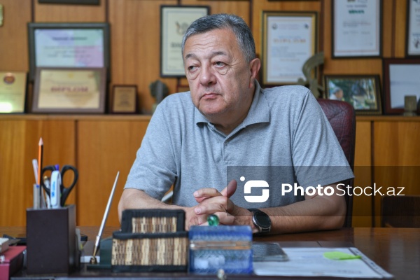 Azərbaycan Jurnalistlər Birliyinin sədri Elçin Şıxlı