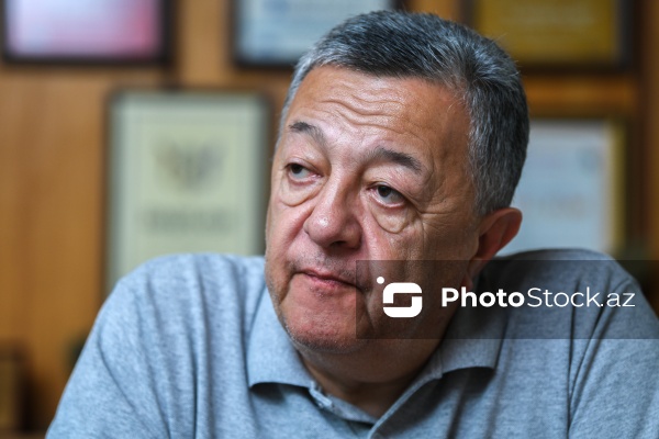 Azərbaycan Jurnalistlər Birliyinin sədri Elçin Şıxlı