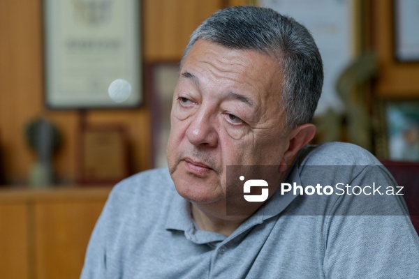 Azərbaycan Jurnalistlər Birliyinin sədri Elçin Şıxlı