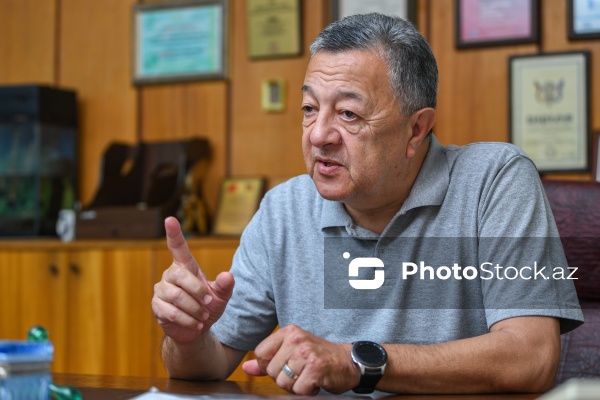 Azərbaycan Jurnalistlər Birliyinin sədri Elçin Şıxlı