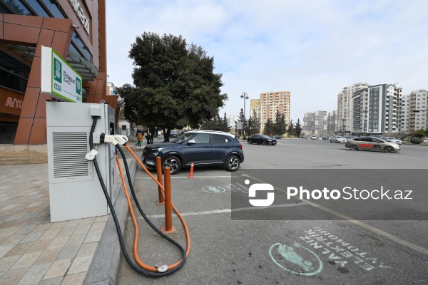 Elektromobillər üçün Bakıda quraşdırılmış şarj cihazları