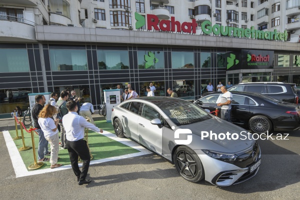 Elektrikdoldurma şəbəkəsi ilə supermarket şəbəkələri arasında əməkdaşlığın başlamasına dair tədbir