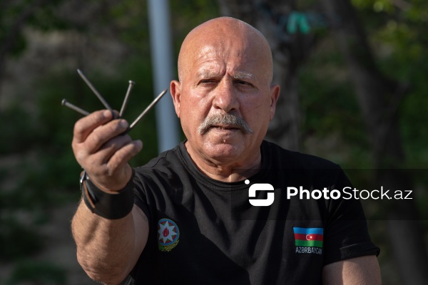 64 yaşlı xalq pəhləvanı Əliyar Musayev