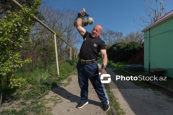 64 yaşlı xalq pəhləvanı Əliyar Musayev