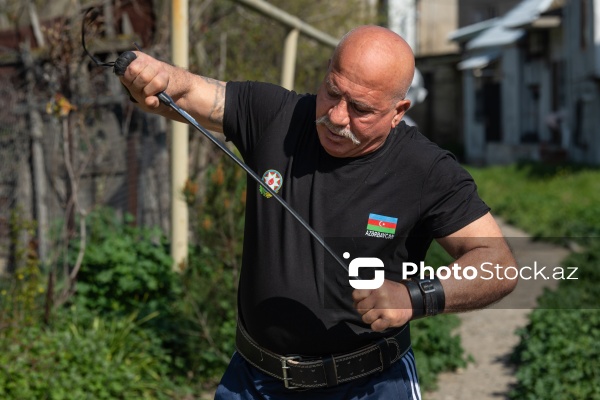 64 yaşlı xalq pəhləvanı Əliyar Musayev