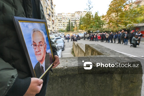 Əməkdar artist Vahid Əliyev ilə vida mərasimi