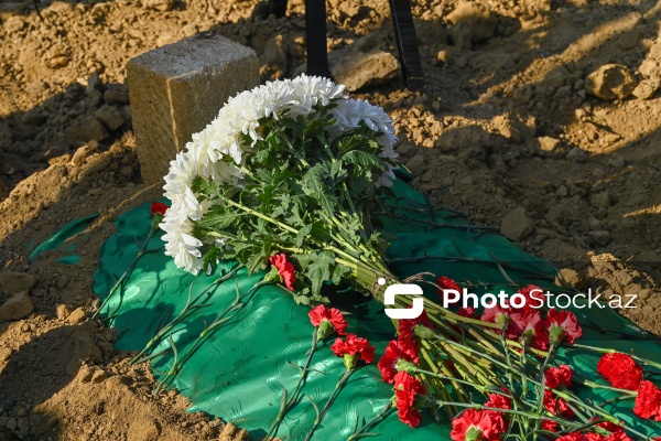 Əməkdar artist Vahid Əliyevin dəfn mərasimi