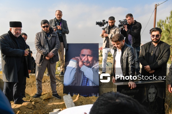 Əməkdar artist Yadigar Muradovun dəfn mərasimi