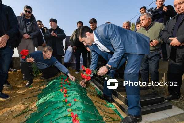 Əməkdar artist Yadigar Muradovun dəfn mərasimi