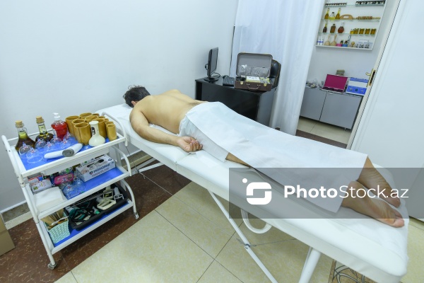 Ənənəvi müalicə üsulu olan hicama prosesi