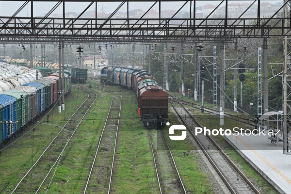 Ermənistana Qazaxıstan taxılı daşıyan yük qatarı Biləcəri Dəmiryol Stansiyasına çatıb