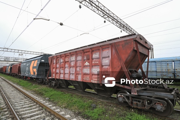 Ermənistana Qazaxıstan taxılı daşıyan yük qatarı Biləcəri Dəmiryol Stansiyasına çatıb