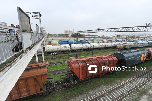 Ermənistana Qazaxıstan taxılı daşıyan yük qatarı Biləcəri Dəmiryol Stansiyasına çatıb