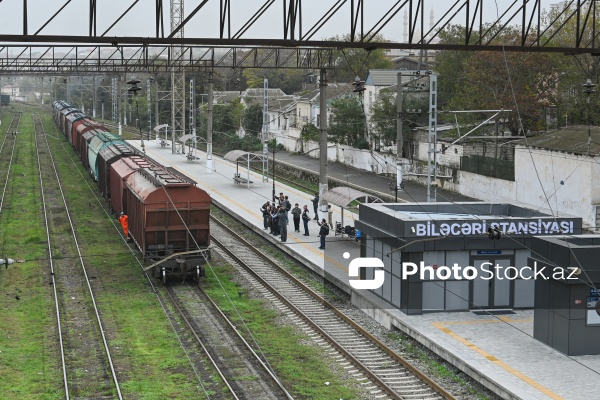 Ermənistana Qazaxıstan taxılı daşıyan yük qatarı Biləcəri Dəmiryol Stansiyasına çatıb