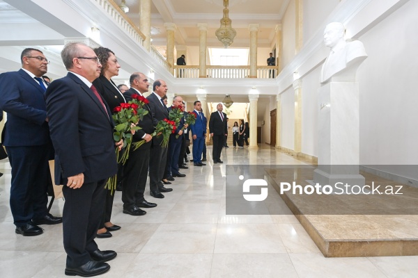 Ersin Tatara Fəxri Doktor Diplomunun təqdim edilməsi mərasimi