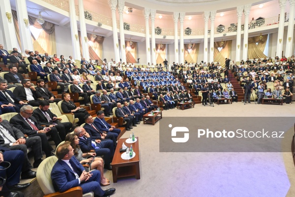 Ersin Tatara Fəxri Doktor Diplomunun təqdim edilməsi mərasimi