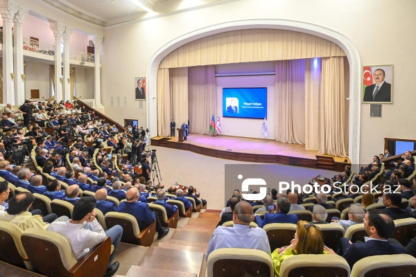 Ersin Tatara Fəxri Doktor Diplomunun təqdim edilməsi mərasimi