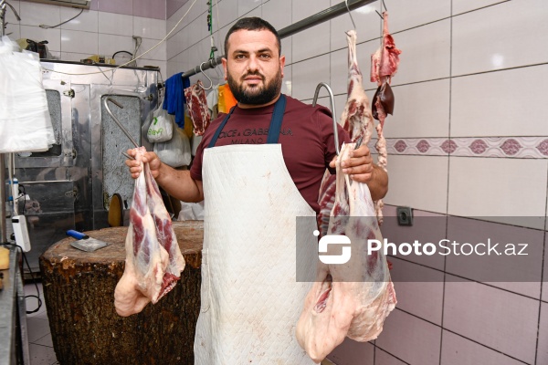 Neapol dairəsi yaxınlığında ət satışı ilə məşğul olan qəssabxanalar