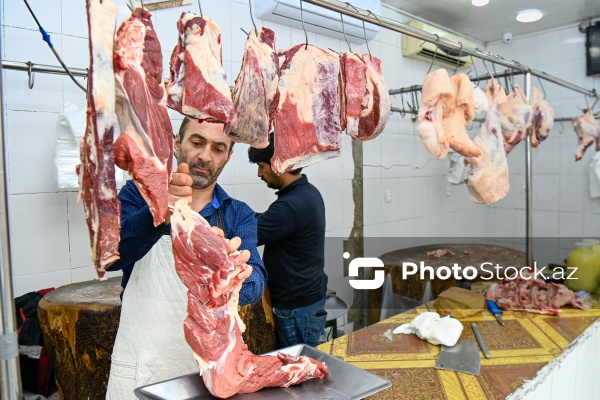 Neapol dairəsi yaxınlığında ət satışı ilə məşğul olan qəssabxanalar