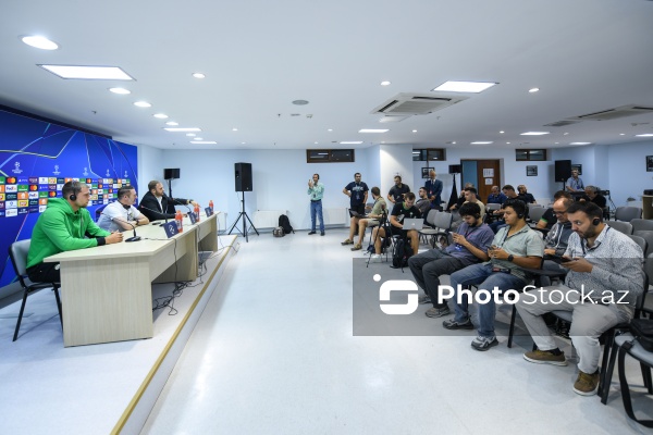 "Ferentsvaroş"un "Qarabağ" ilə baş tutacaq oyunöncəsi mətbuat konfransı