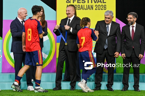 Prezident İlham Əliyev FIFA U-15 Dünya çempionatı və festivalının mükafatlandırma mərasimində