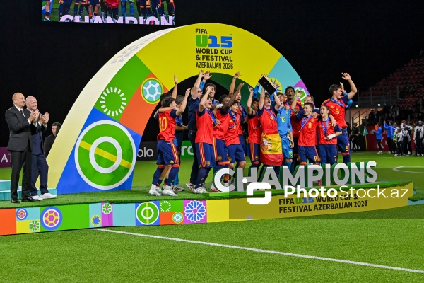 Prezident İlham Əliyev FIFA U-15 Dünya çempionatı və festivalının mükafatlandırma mərasimində