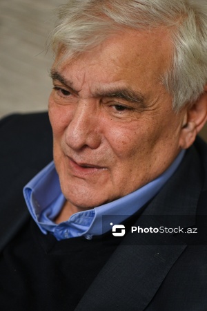 Xalq yazıçısı Kamal Abdulla