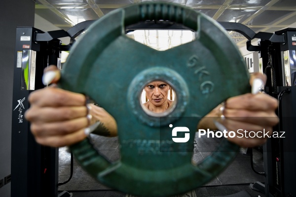 Fitnes modeli və kouç Günay Arazova