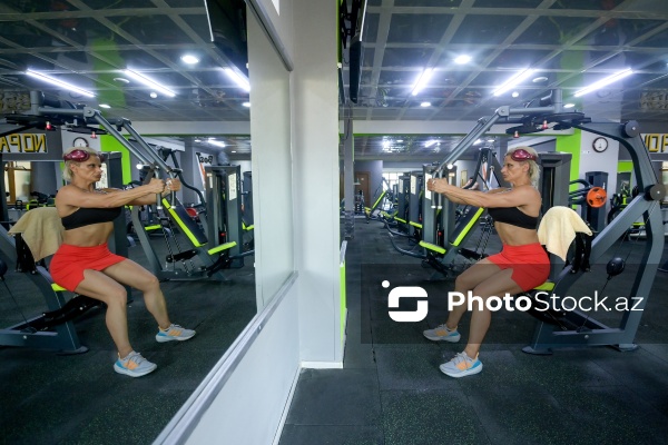 Fitnes modeli və kouç Günay Arazova